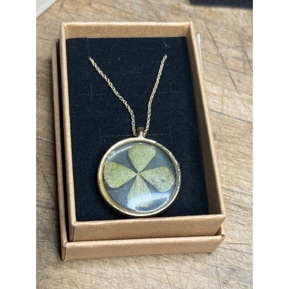 Four-Leaf Clover Pendant Necklace With Gold-Tone Chain - Picture 5 of 5
